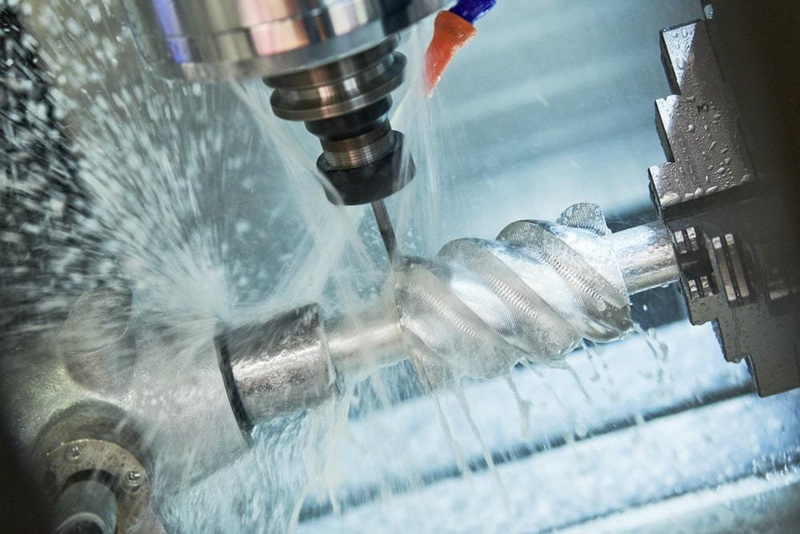 CNC Machining Industry Challenges تحديات صناعة التصنيع باستخدام الحاسب الآلي